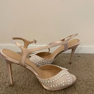 Champagne satin heels with pearls